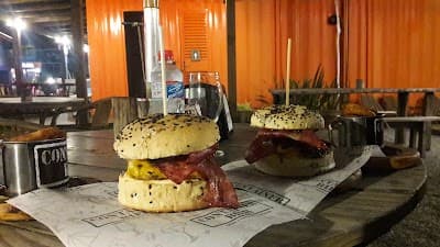 Trop's Hamburgueria - Foto 9