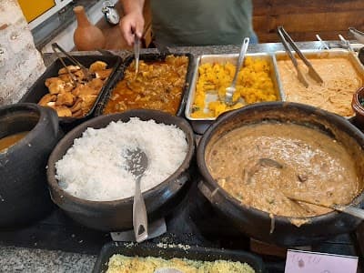 Sinhá Restaurante Mineiro - Foto 2