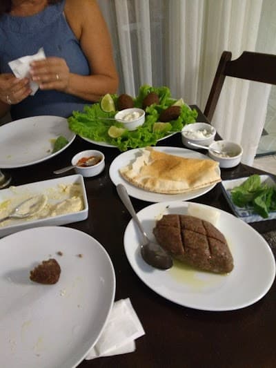 Esfiharia Baalbek - A Melhor Esfiha da Cidade. - Foto 4